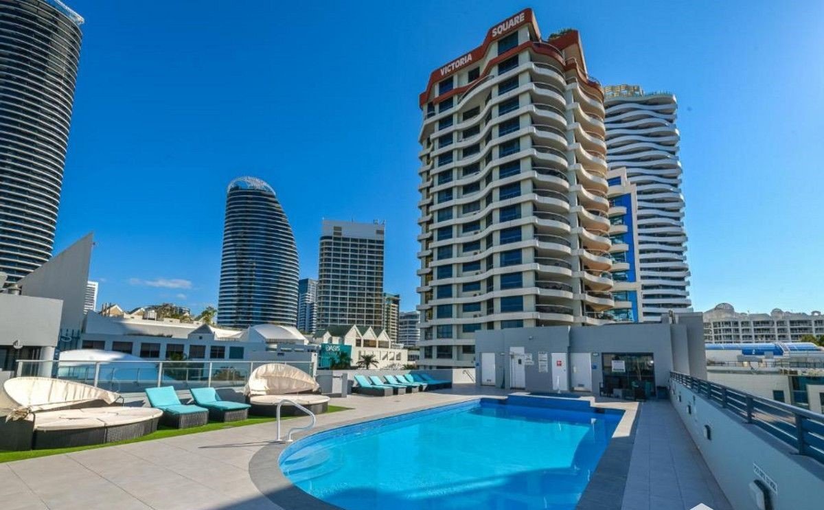 92/15 Victoria Avenue Broadbeach 1