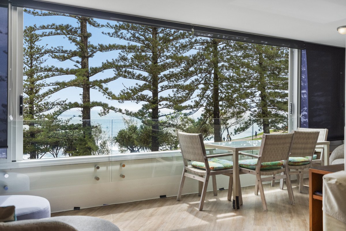9/22 Goodwin Terrace BURLEIGH HEADS 3