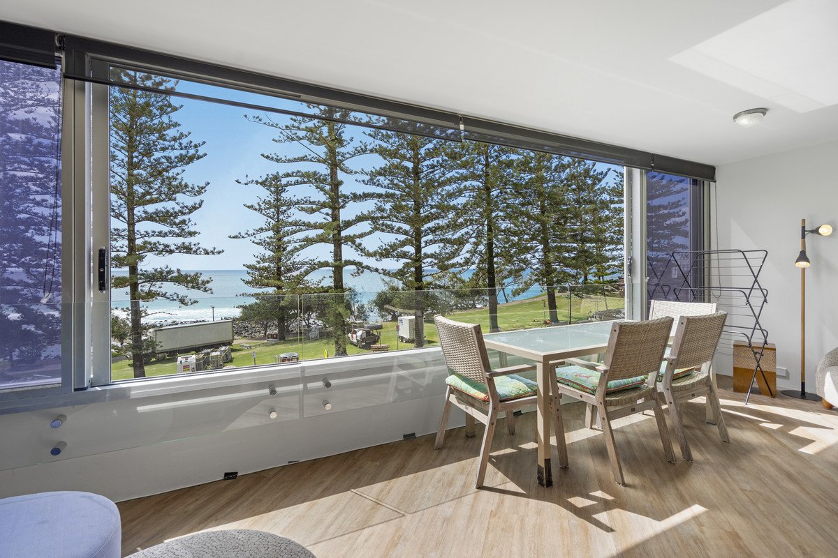 9/22 Goodwin Terrace BURLEIGH HEADS 6