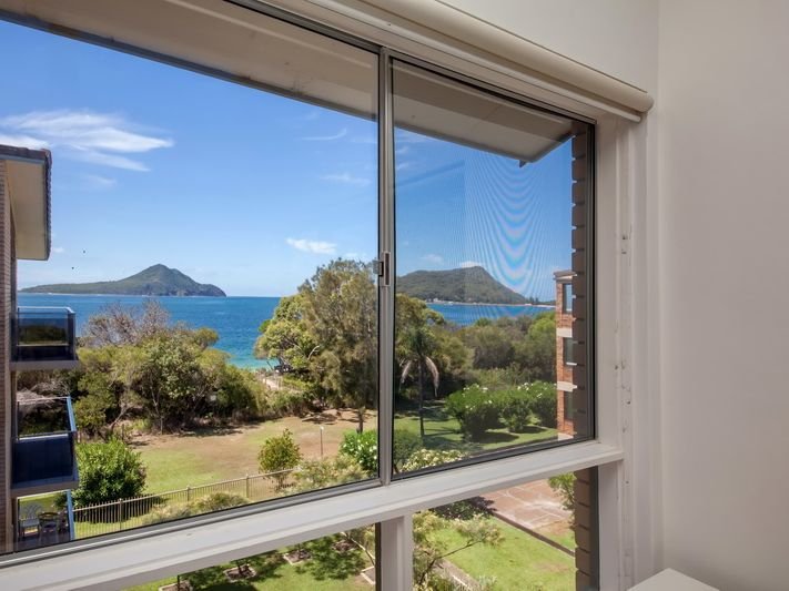 9/22 Voyager Close NELSON BAY 2