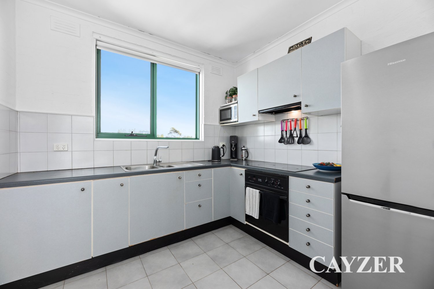 Gallery: 9/227 Bridport Street West