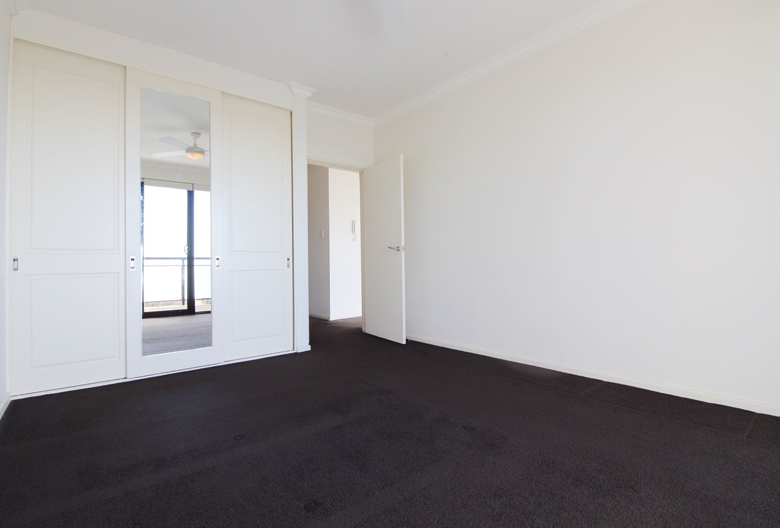 9/24-26 Imperial Avenue BONDI 4