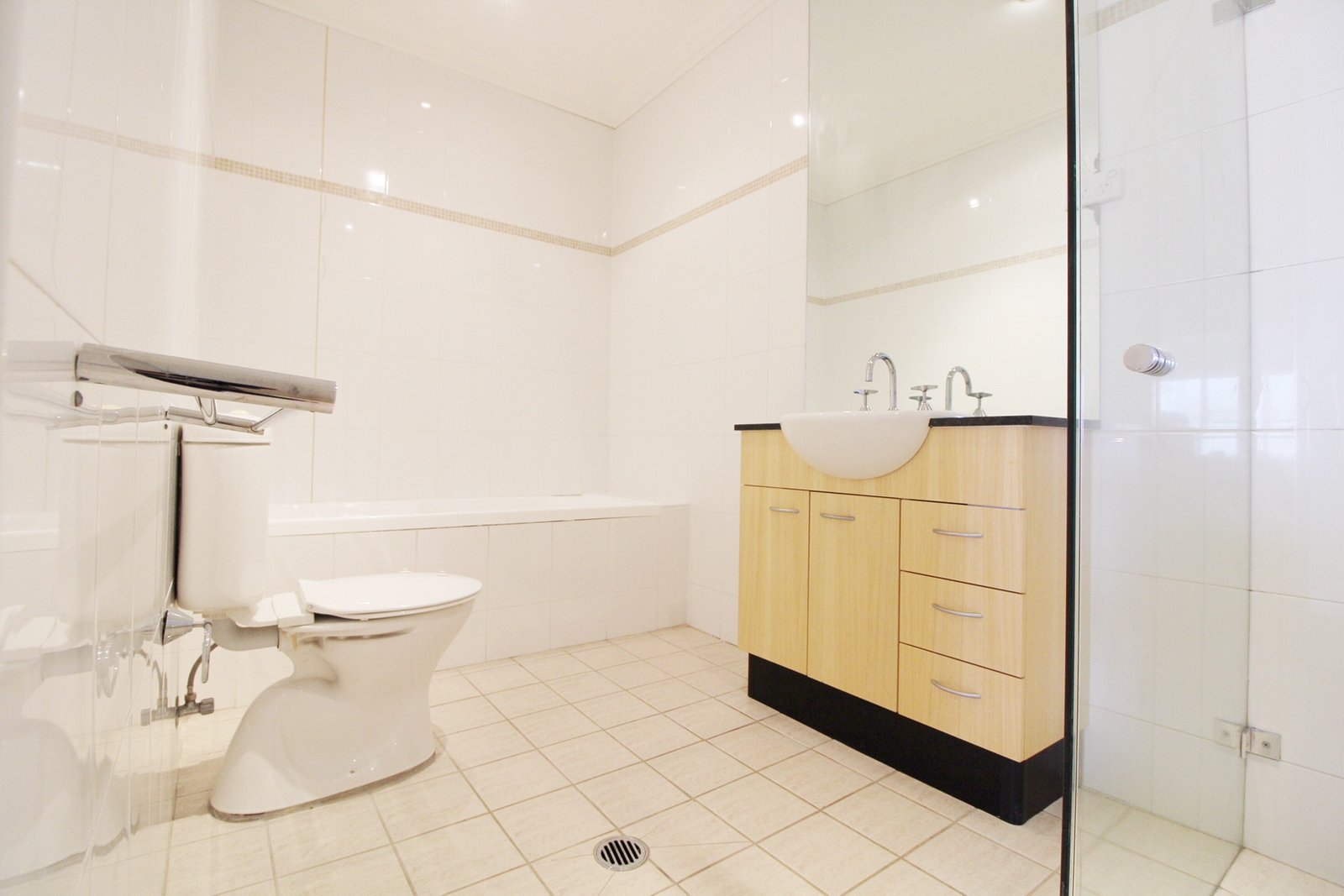 9/24-26 Imperial Avenue BONDI 9