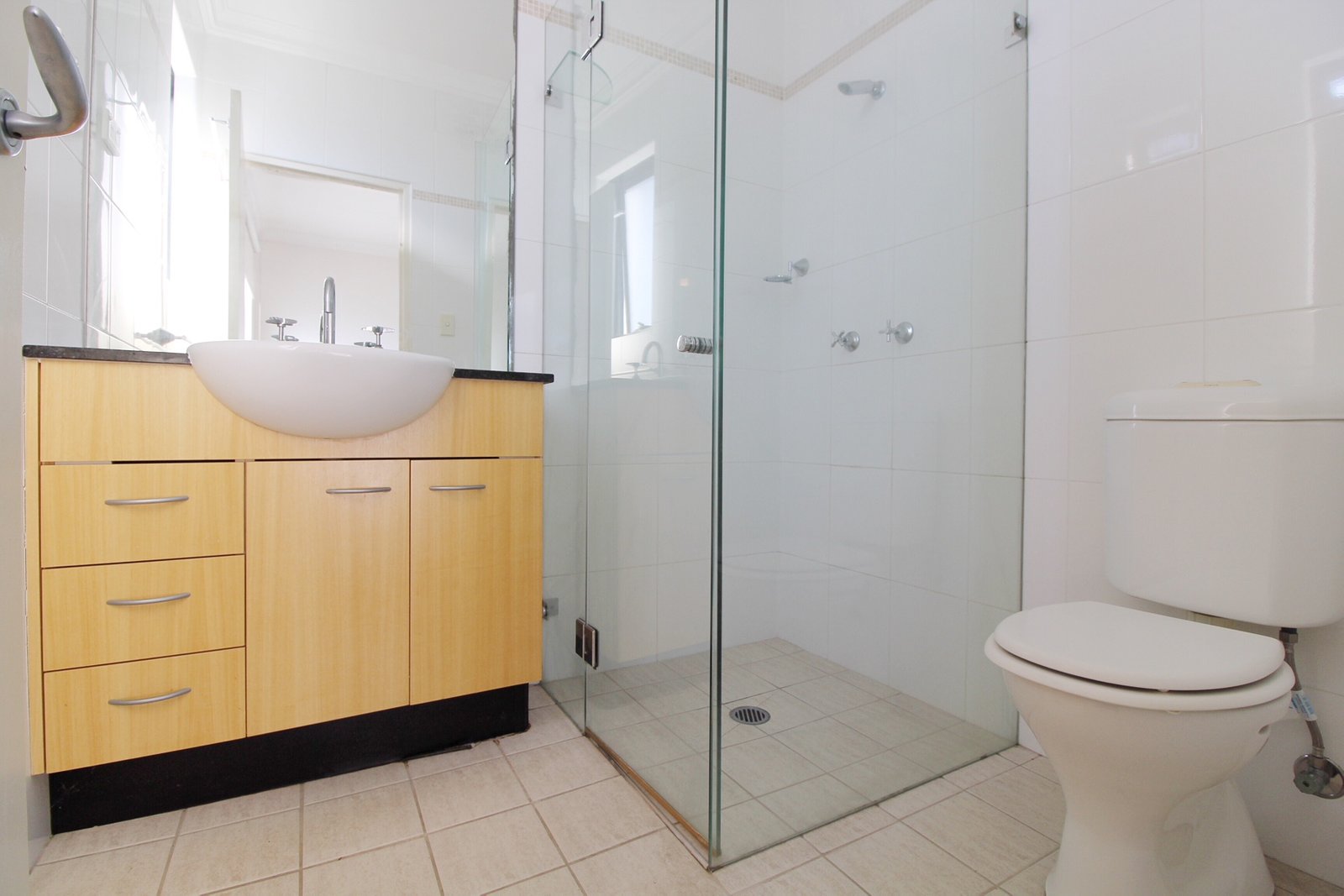 9/24-26 Imperial Avenue BONDI 6