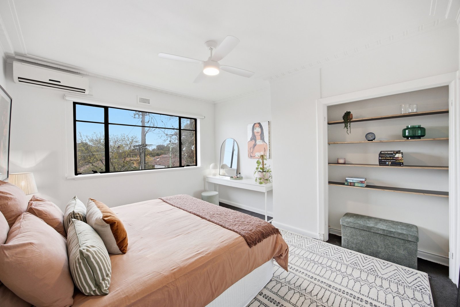 Gallery: 925 Hampton Street