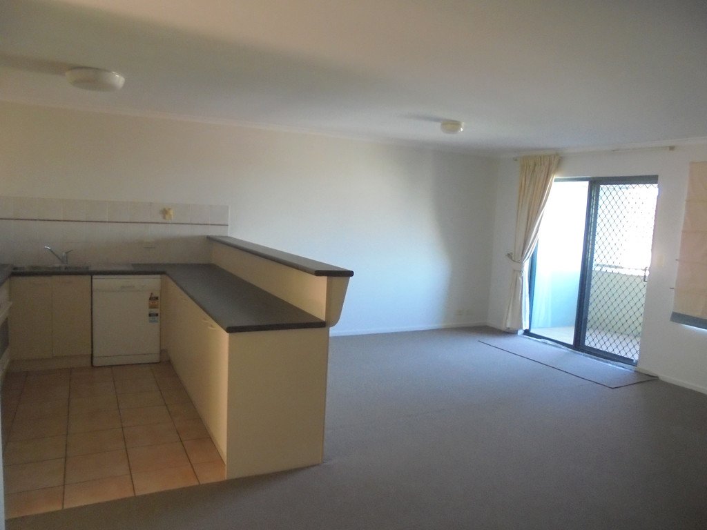 9/25 Whytecliffe Street ALBION 4