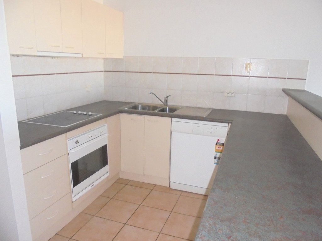 9/25 Whytecliffe Street ALBION 5