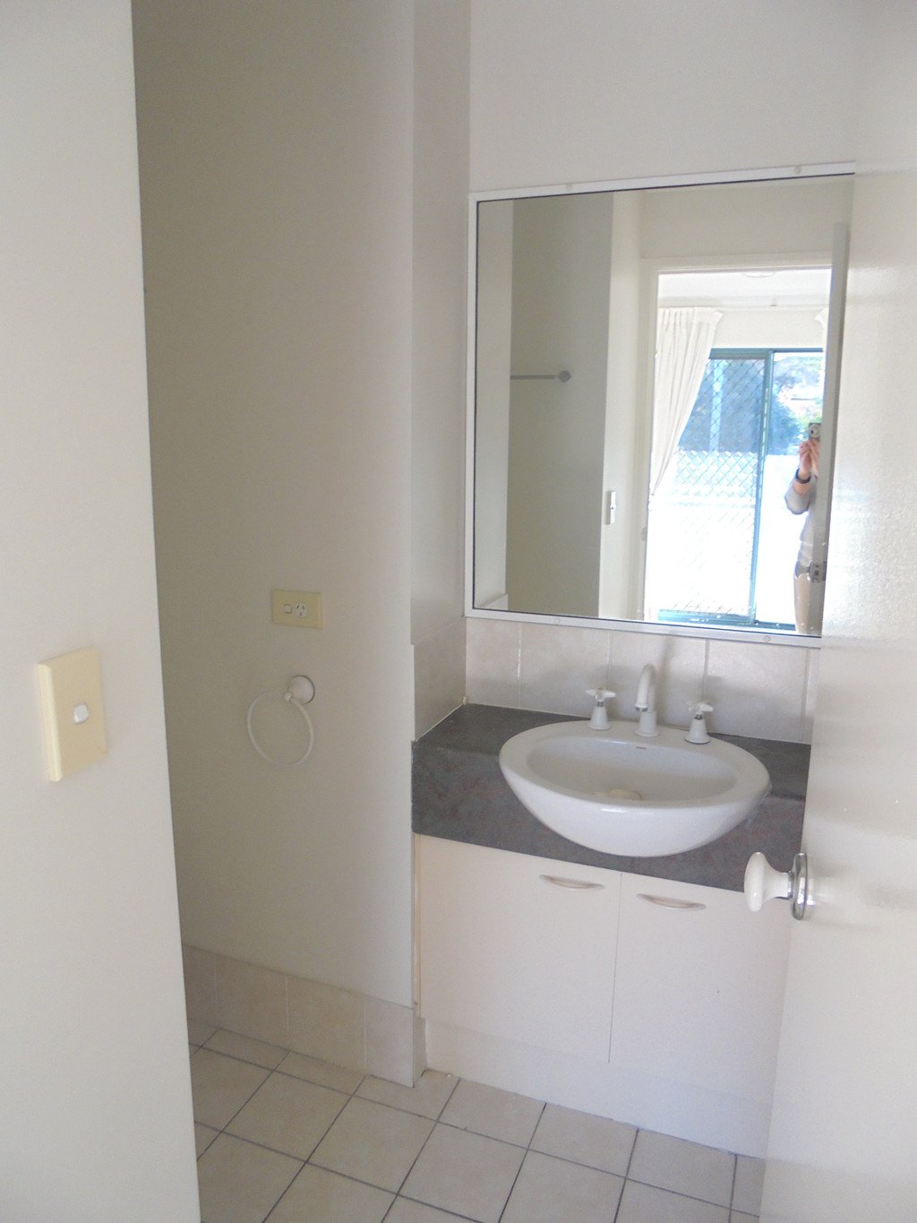 9/25 Whytecliffe Street ALBION 8