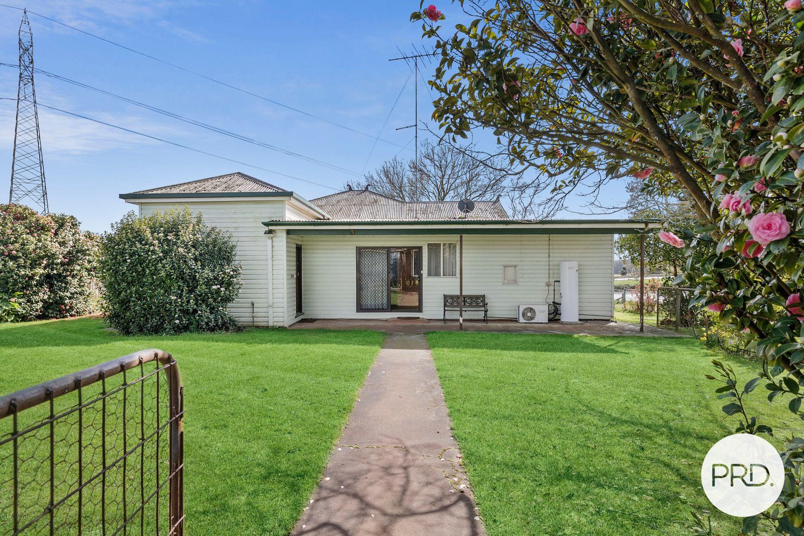 9253 Western Highway LEIGH CREEK 3