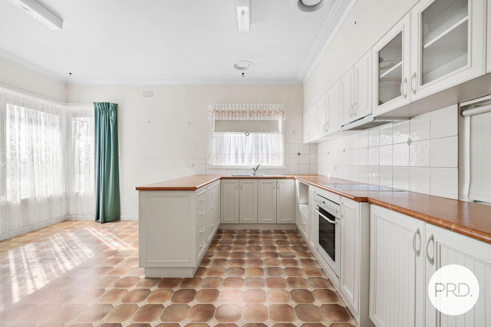 9253 Western Highway LEIGH CREEK 7