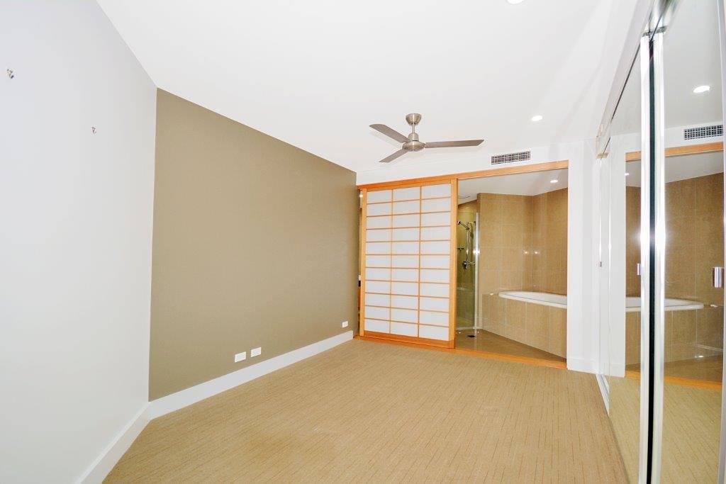 92/685 Casuarina Way CASUARINA 4