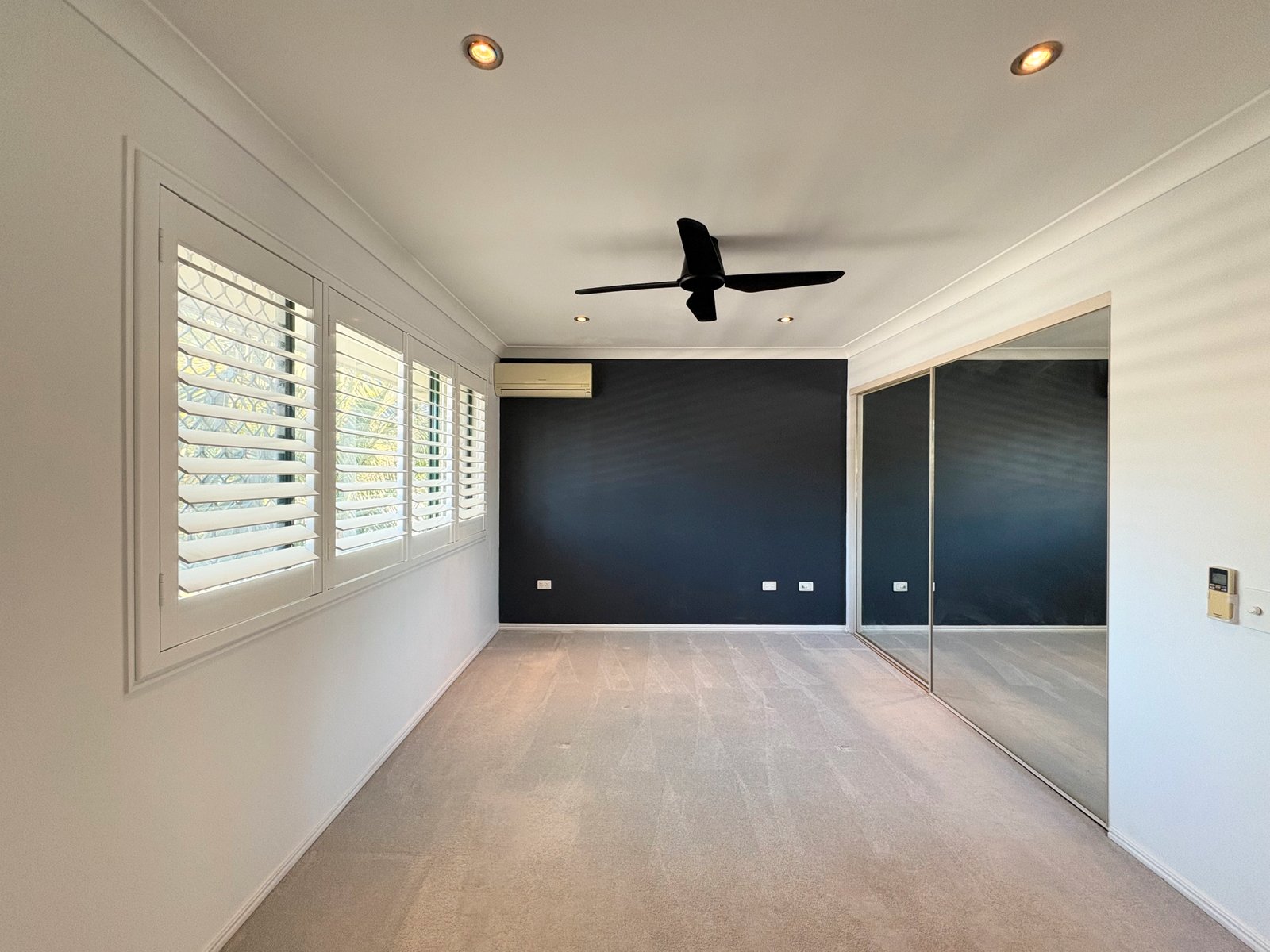 9/27-33 Mattocks Road BURLEIGH WATERS 5