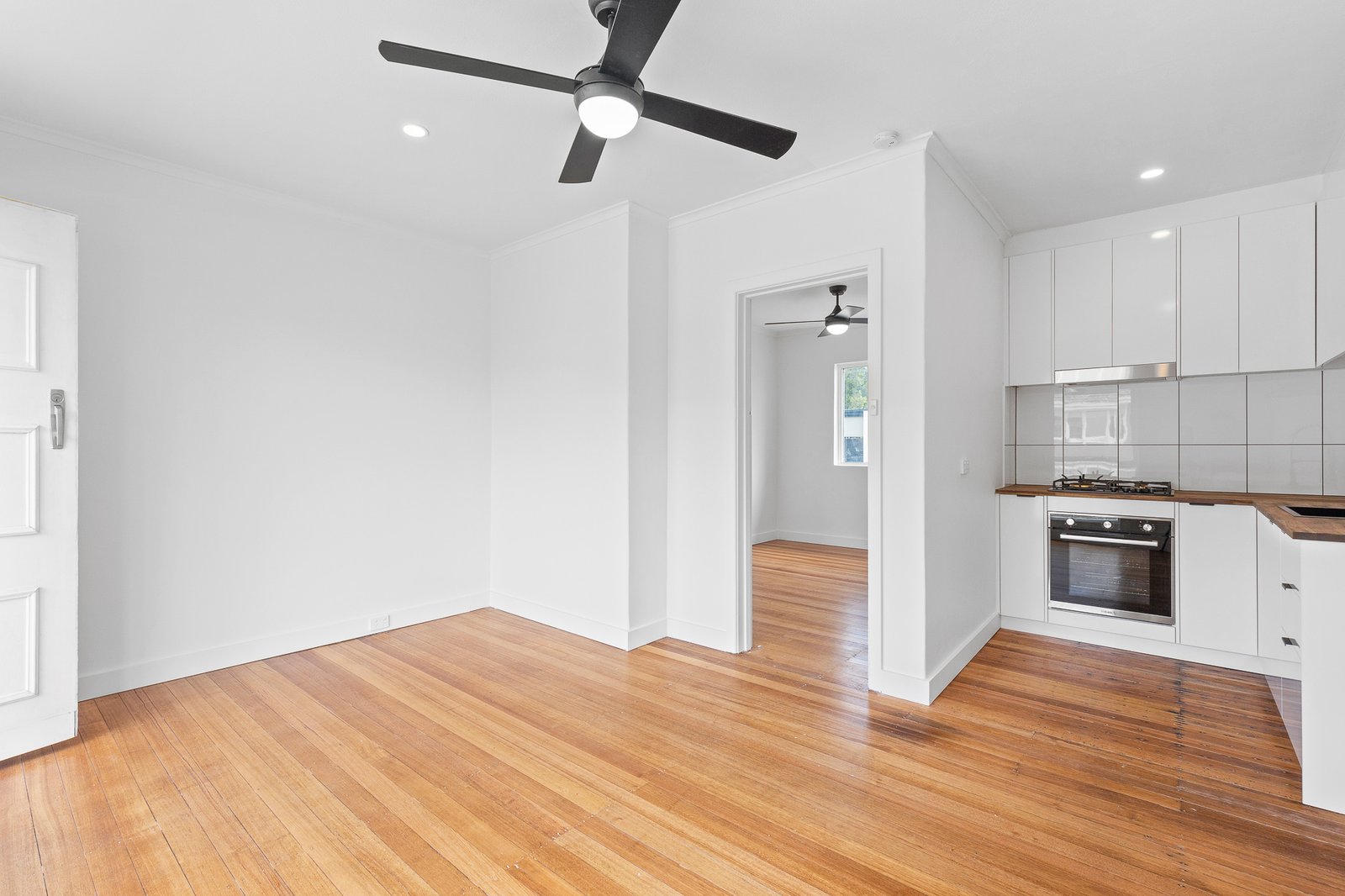 Gallery: 9/27 Seymour Road