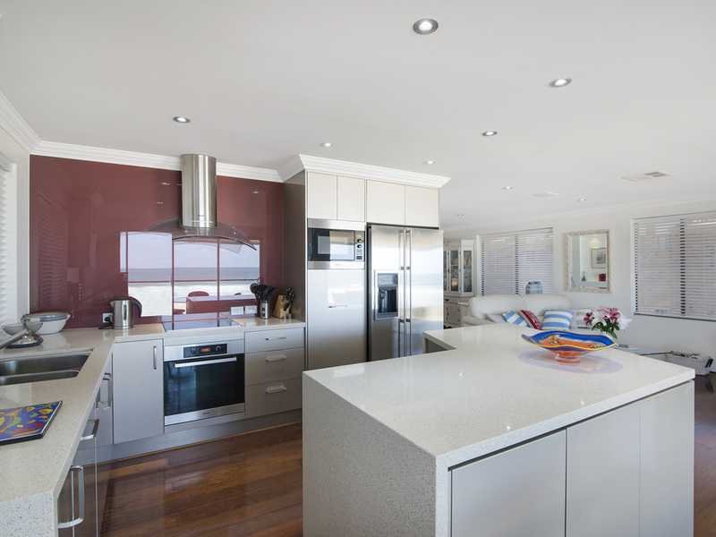 9/271 Golden Four Drive BILINGA 4