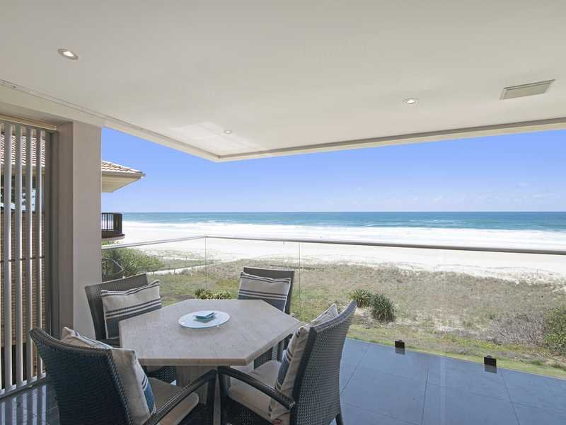 9/271 Golden Four Drive BILINGA 6