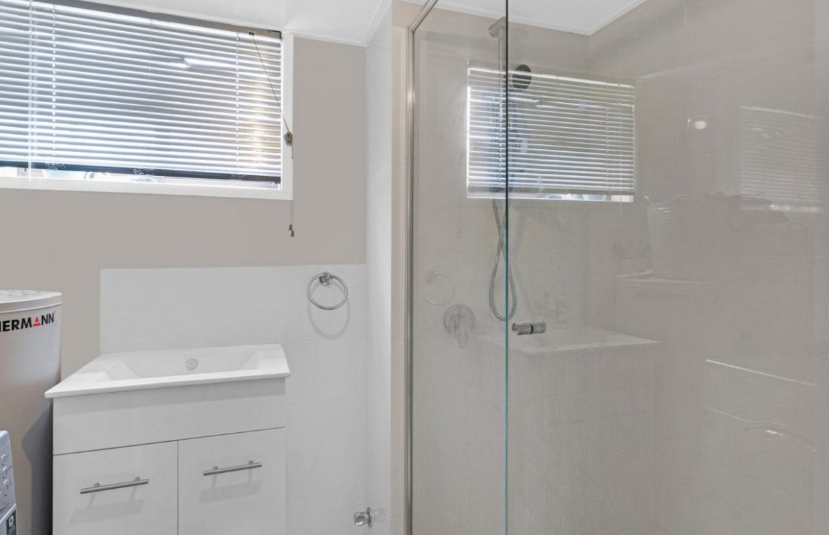 9/28 Hunter Avenue Labrador 9