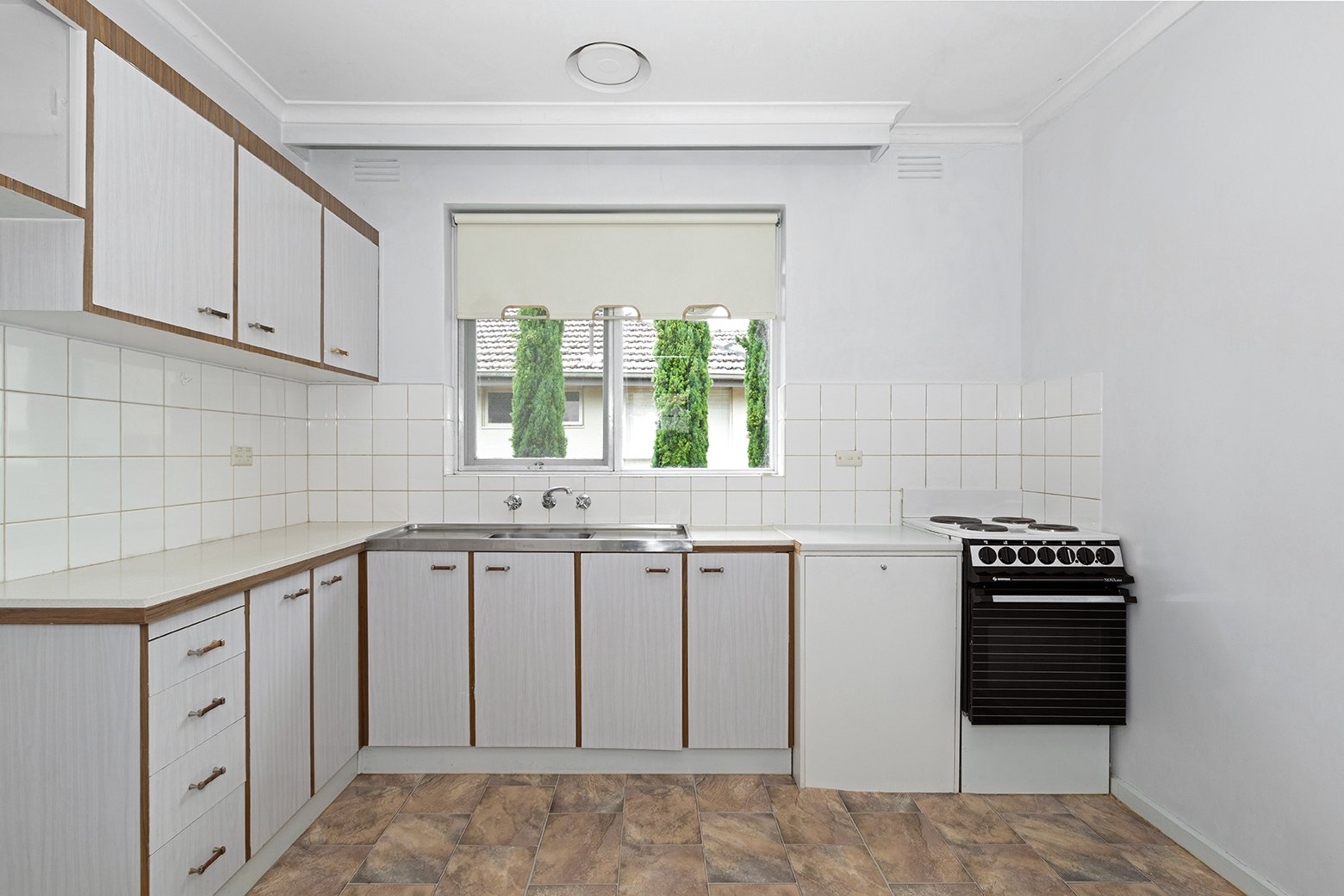 Real Estate and Property in 9/28 Lillimur Road, Ormond, VIC