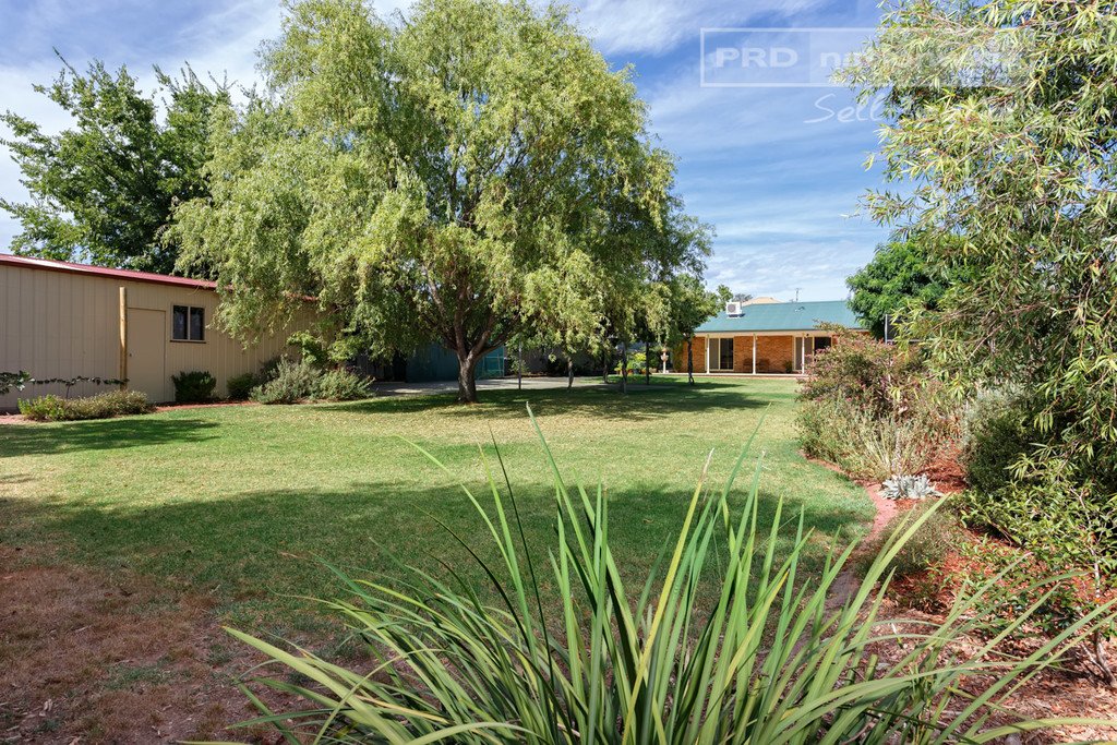 92A Russell Street TUMUT 13