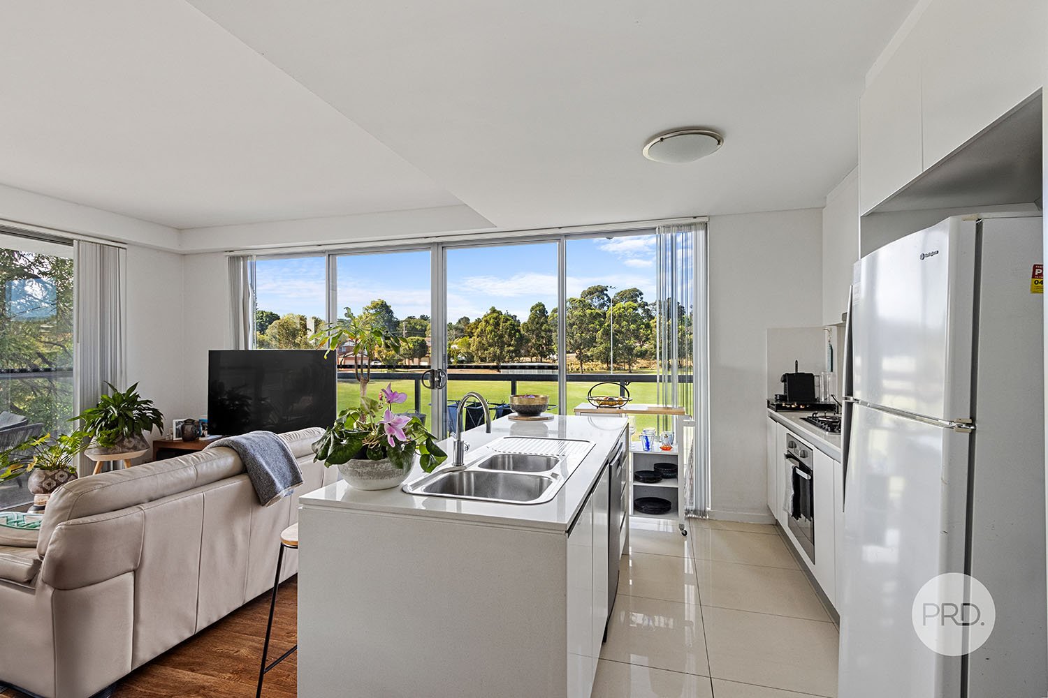 9/3-7 Gover Street PEAKHURST 2