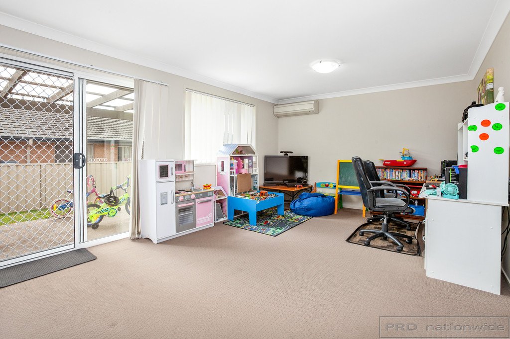 93 Aberglasslyn Road RUTHERFORD 5