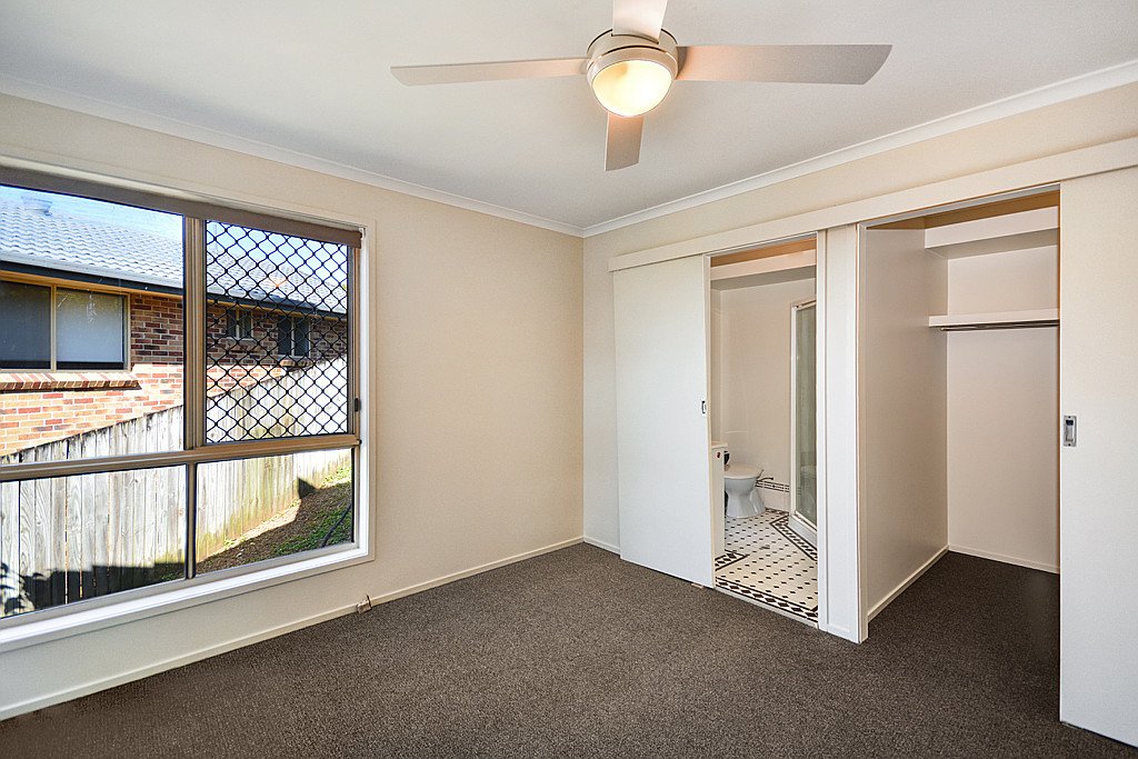 93 Ash Drive BANORA POINT 4