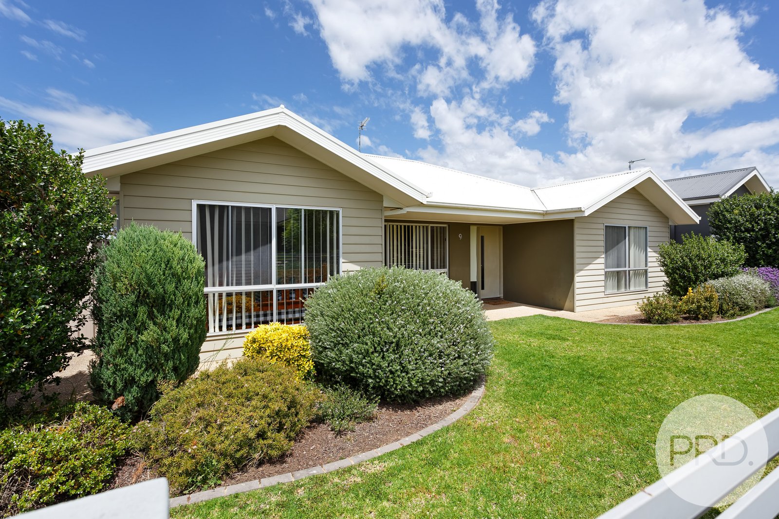 9/3 Bogong Crescent TATTON 1