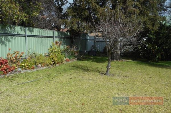 93 Capper Street TUMUT 5
