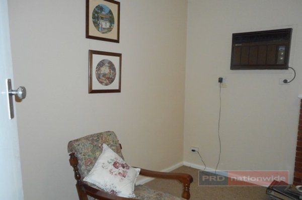 93 Capper Street TUMUT 8