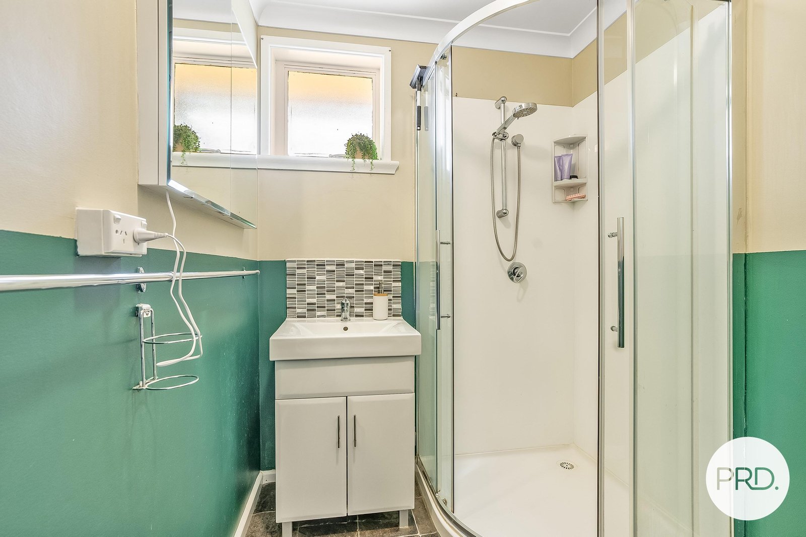 93 Chippendale Street CLAREMONT 8