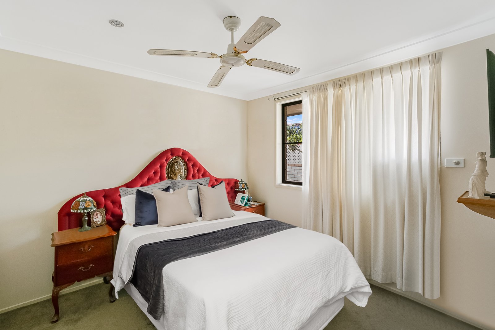 93 Companion Way TWEED HEADS 6