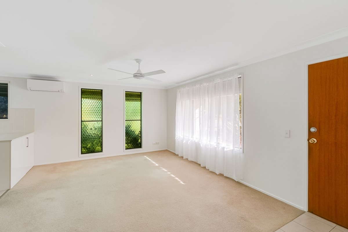 93 Companion Way TWEED HEADS 4