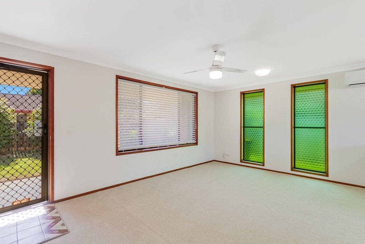 93 Companion Way TWEED HEADS 11