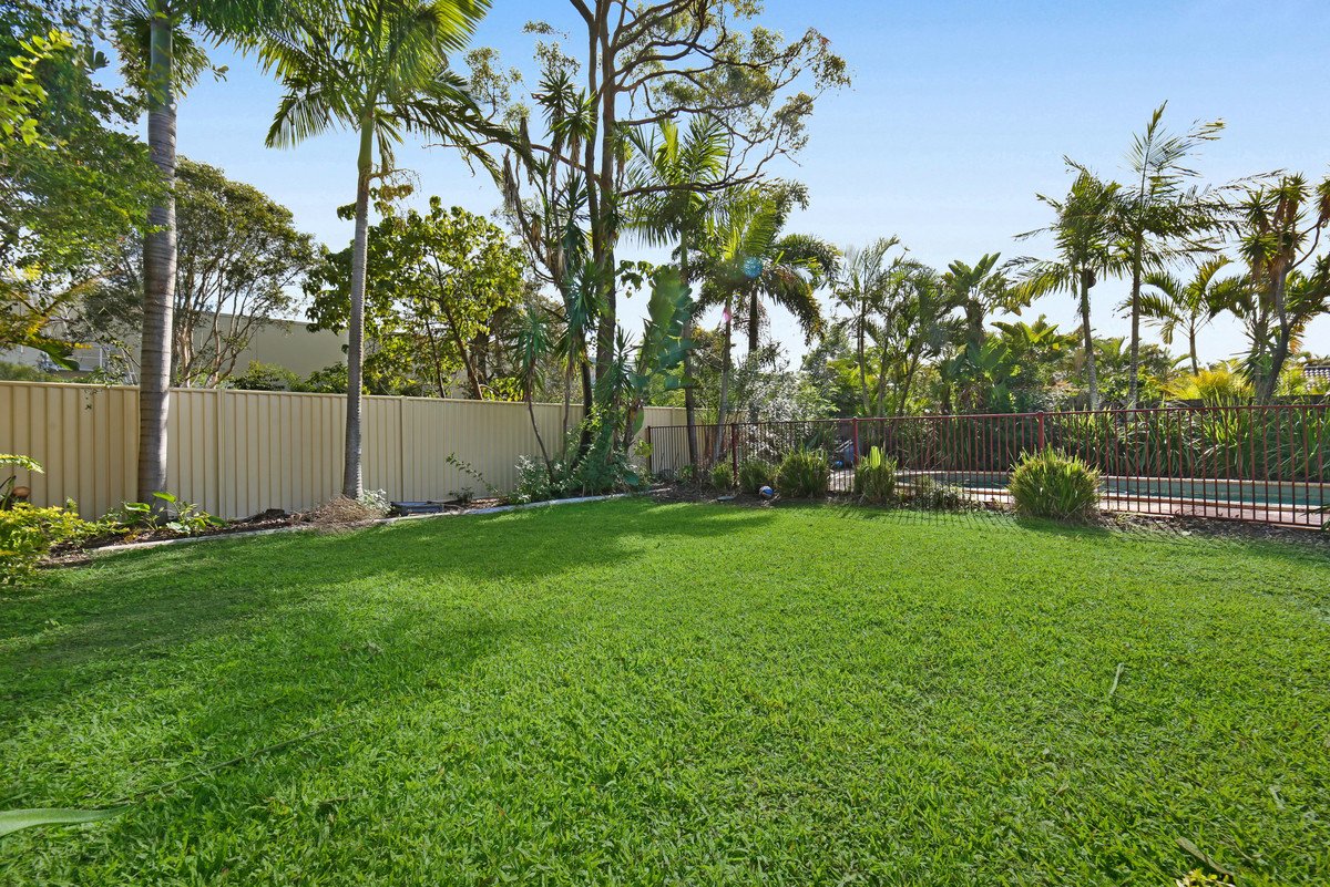 93 Coronet Crescent Burleigh Waters 4