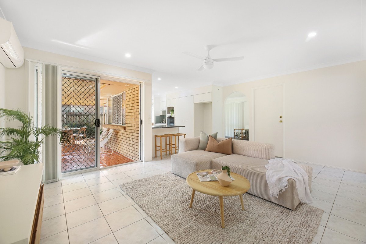 93 Coronet Crescent Burleigh Waters 14