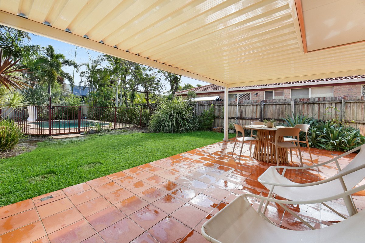 93 Coronet Crescent Burleigh Waters 19
