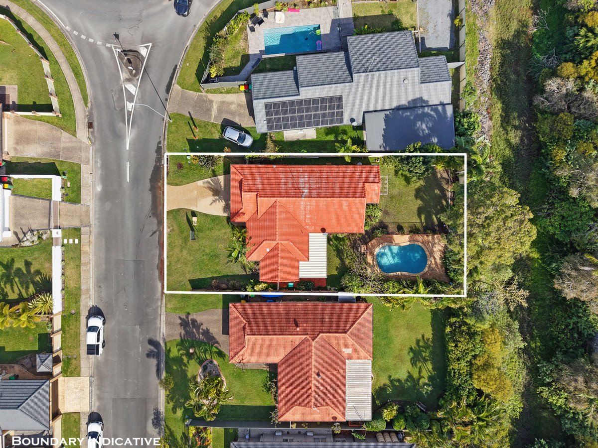 93 Coronet Crescent Burleigh Waters 23
