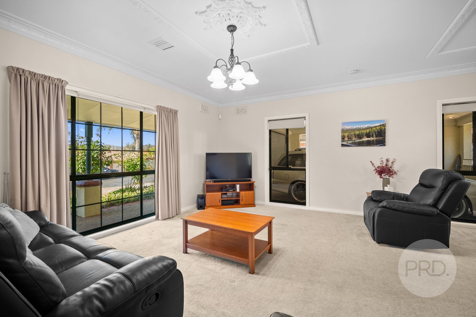 93 Crawshaw Crescent GLENROY 3