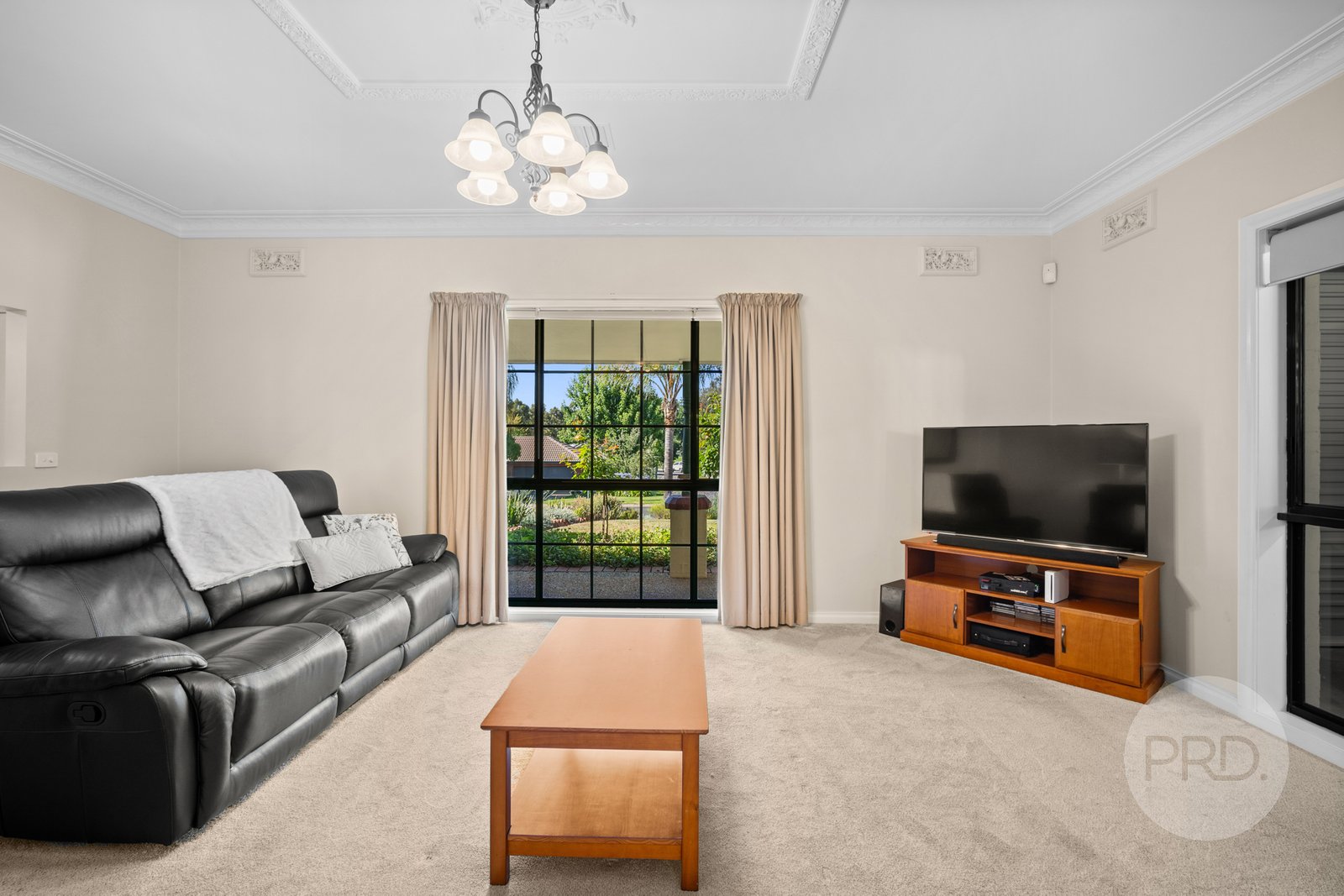 93 Crawshaw Crescent GLENROY 4