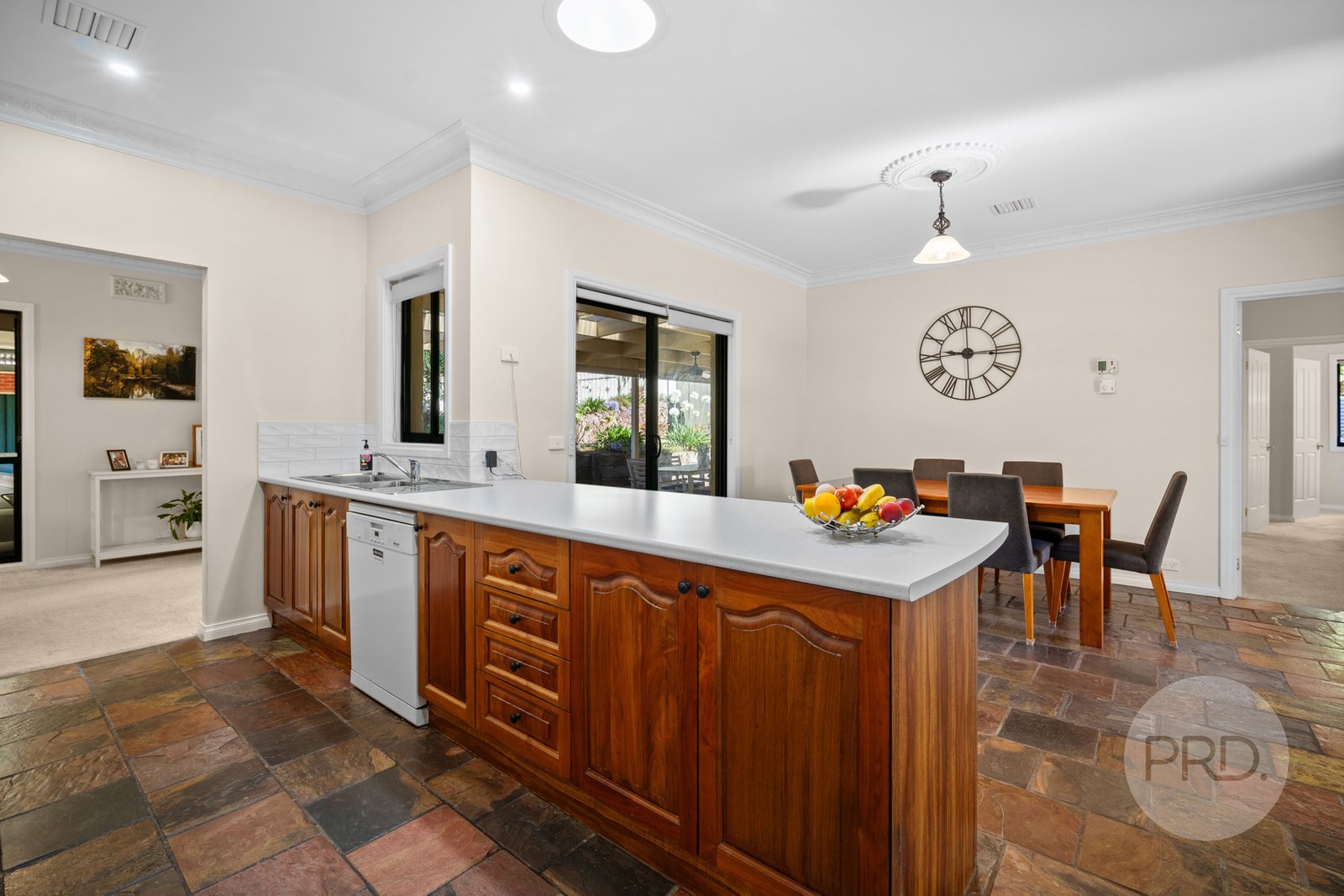 93 Crawshaw Crescent GLENROY 6