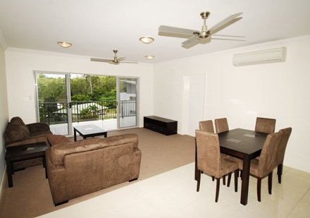 9/3 Deloraine Close CANNONVALE 3