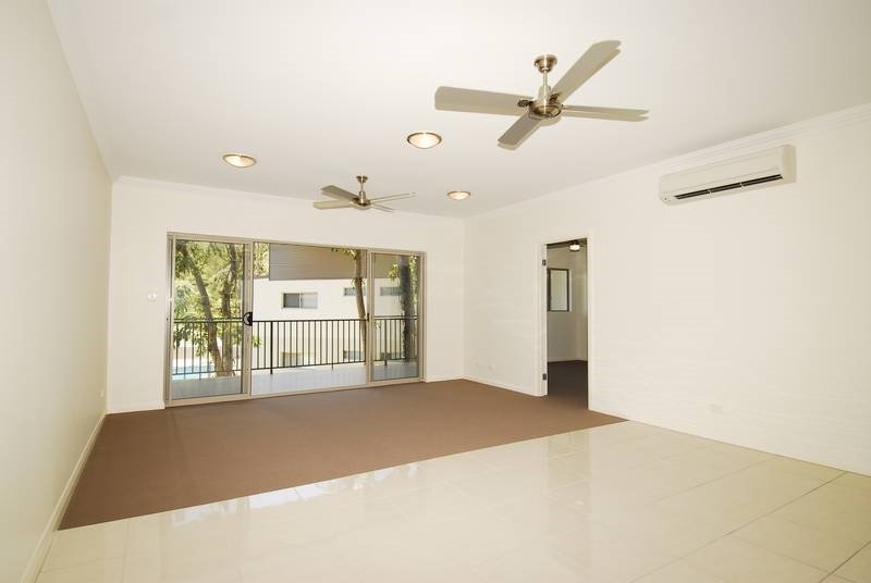 9/3 Deloraine Close CANNONVALE 6