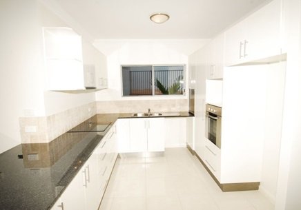 9/3 Deloraine Close CANNONVALE 7