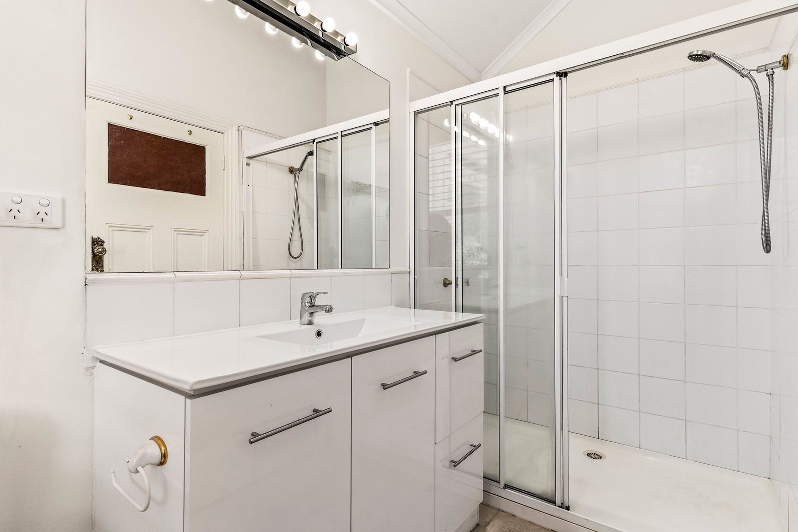 Real Estate and Property in 93 Eskdale Road, Caulfield North, VIC