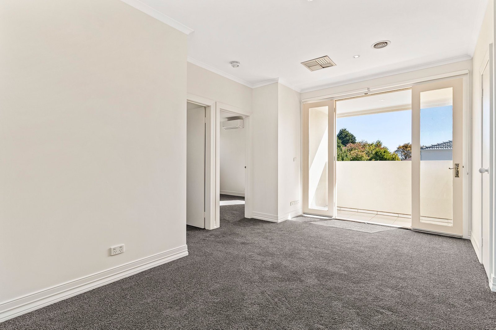 Real Estate and Property in 93 Eskdale Road, Caulfield North, VIC