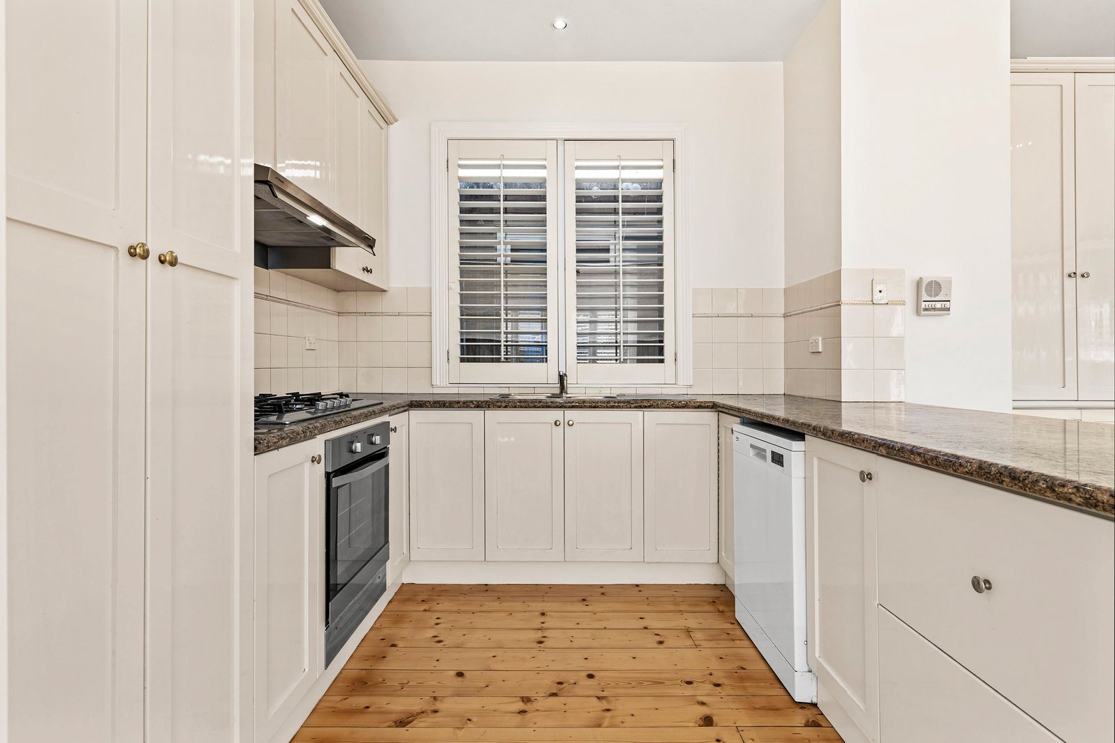 Real Estate and Property in 93 Eskdale Road, Caulfield North, VIC