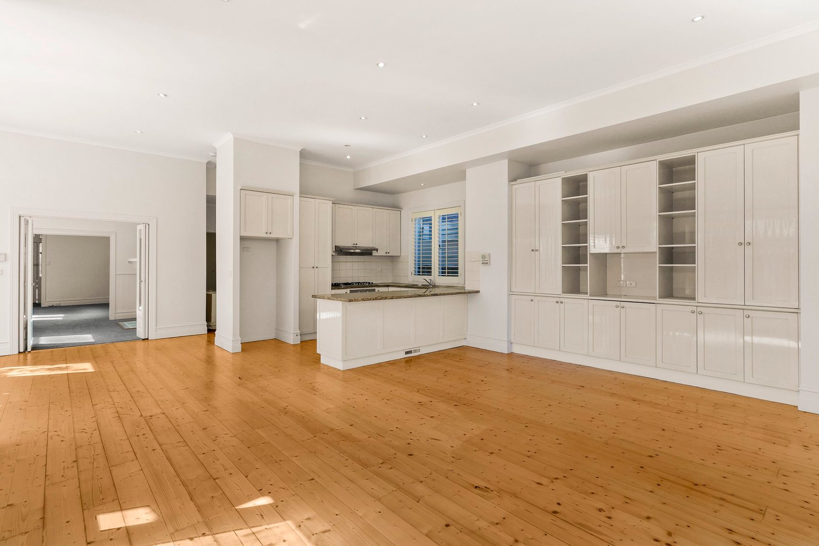 Real Estate and Property in 93 Eskdale Road, Caulfield North, VIC