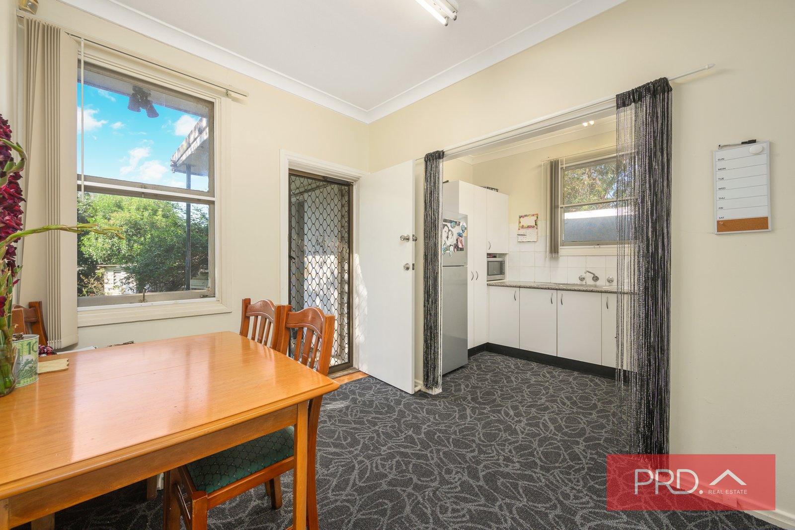 93 Graham Avenue LURNEA 7