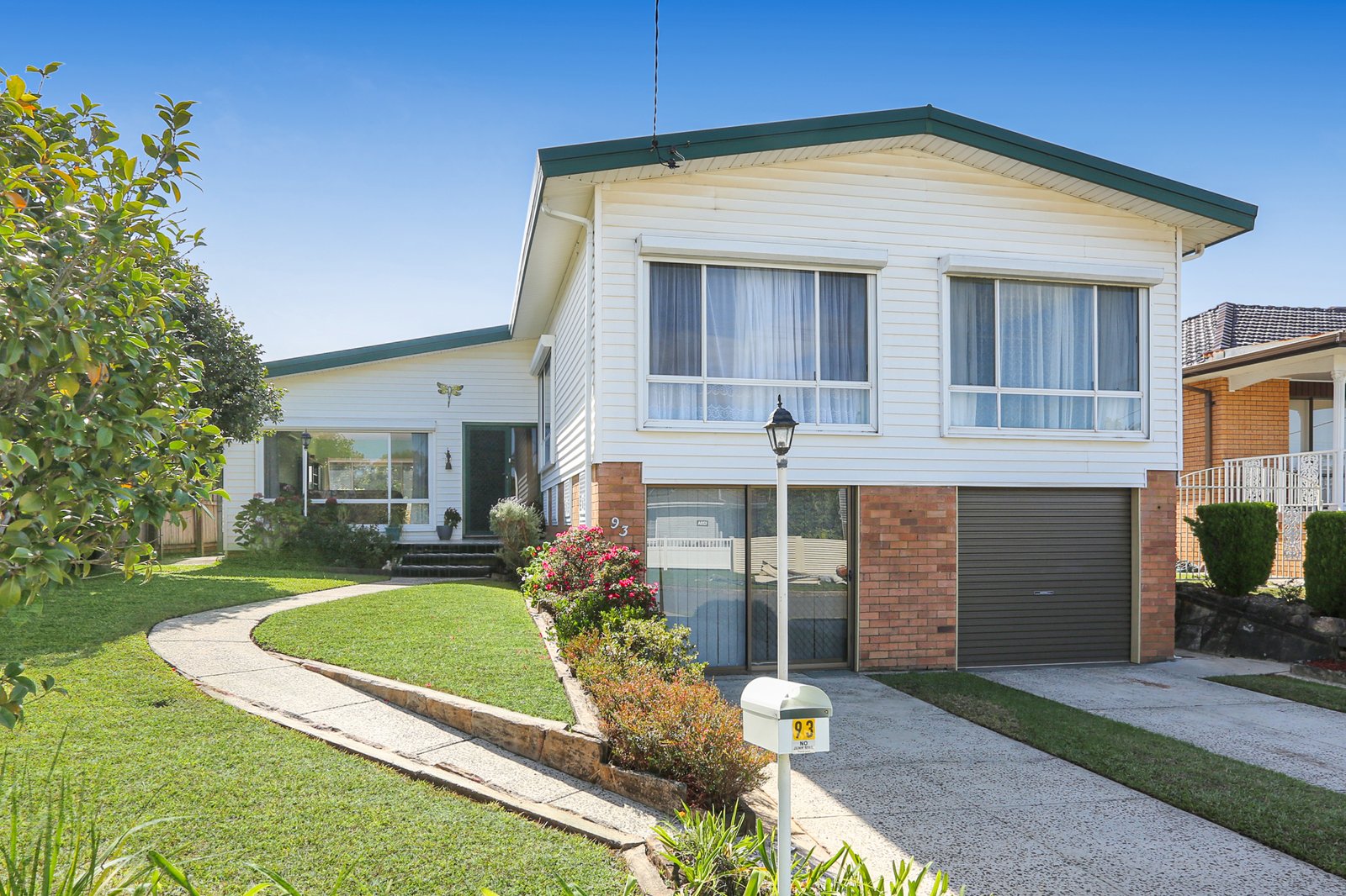 93 Hopewood Crescent FAIRY MEADOW 1