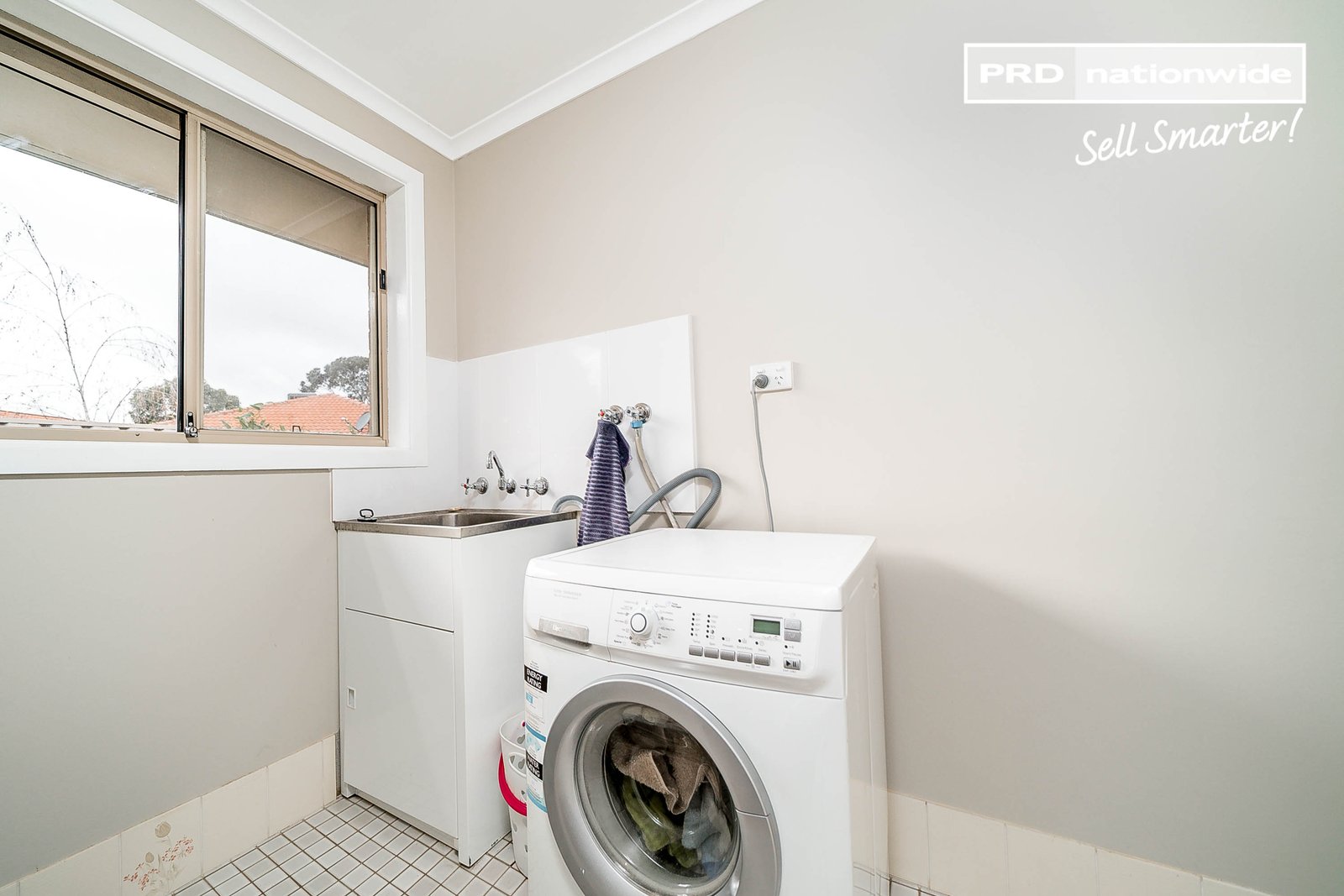 9/3 Leena Place WAGGA WAGGA 8