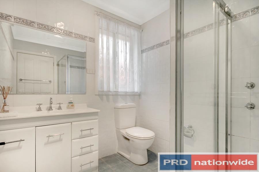 93 Lorraine Street PEAKHURST HEIGHTS 8